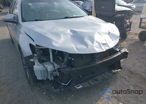 2017 Toyota Camry Xle z USA, uszkodzony, nr VIN 4T1BF1FK8HU717610